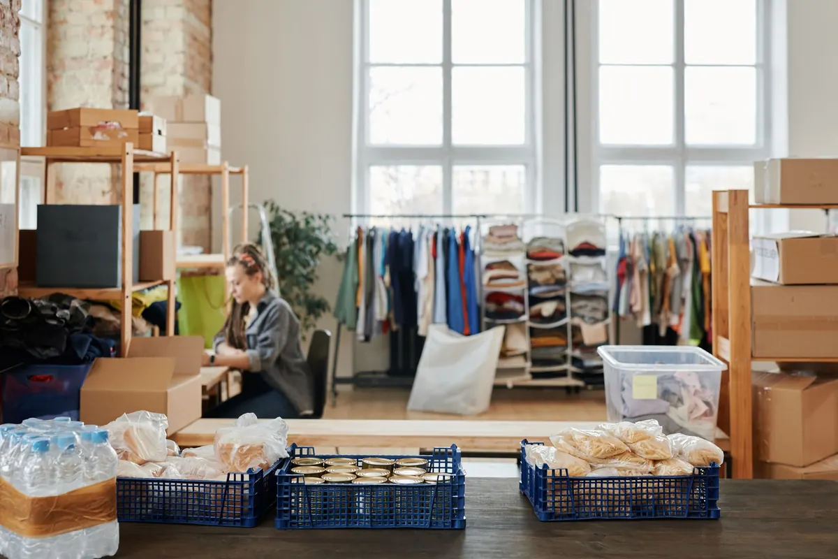 Charity Shop Decorating: Finding Cosy Home Pieces on a Budget